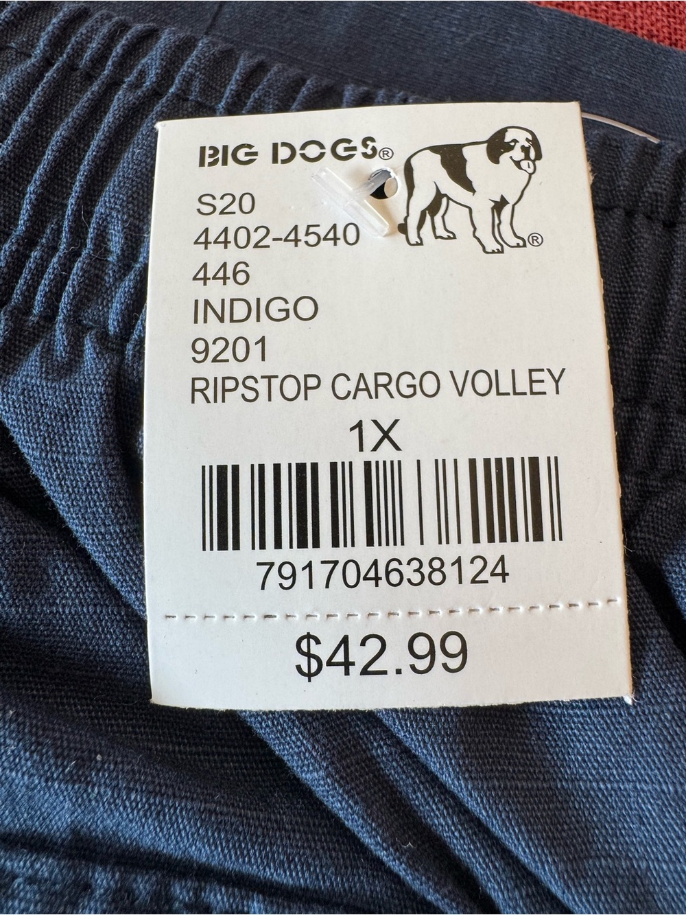 Big Dogs navy blue cargo shorts